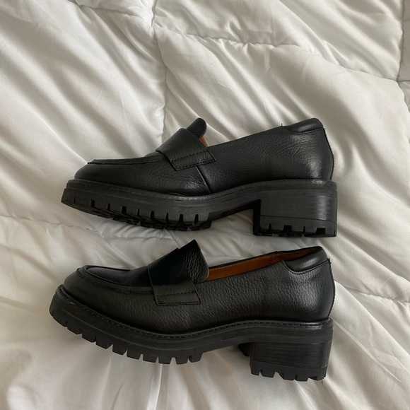 Gentle Souls by Kenneth Cole size 7 - Picture 3 of 7